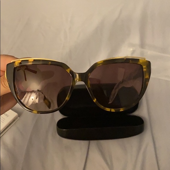 Balmain Sunglasses - Picture 3 of 7